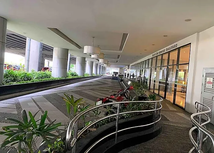 호텔 Myspace 81newport, Rwm&naia Airport 4*